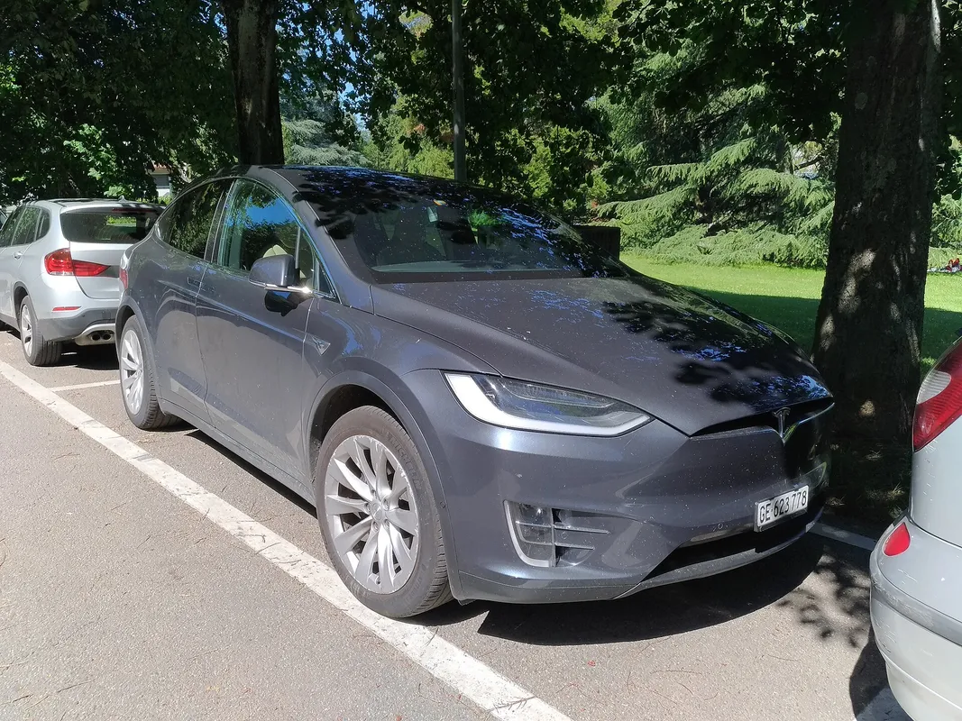 Tesla Model X